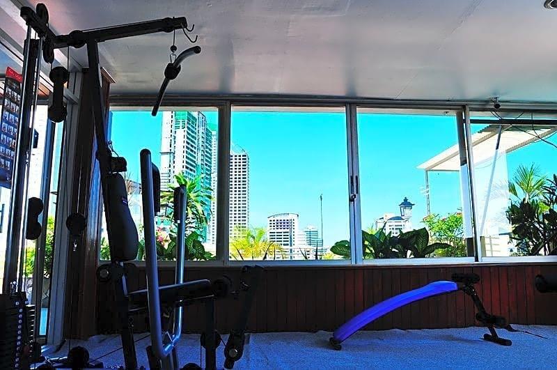 Sathorn Saint View Serviced 公寓式飯店 2*