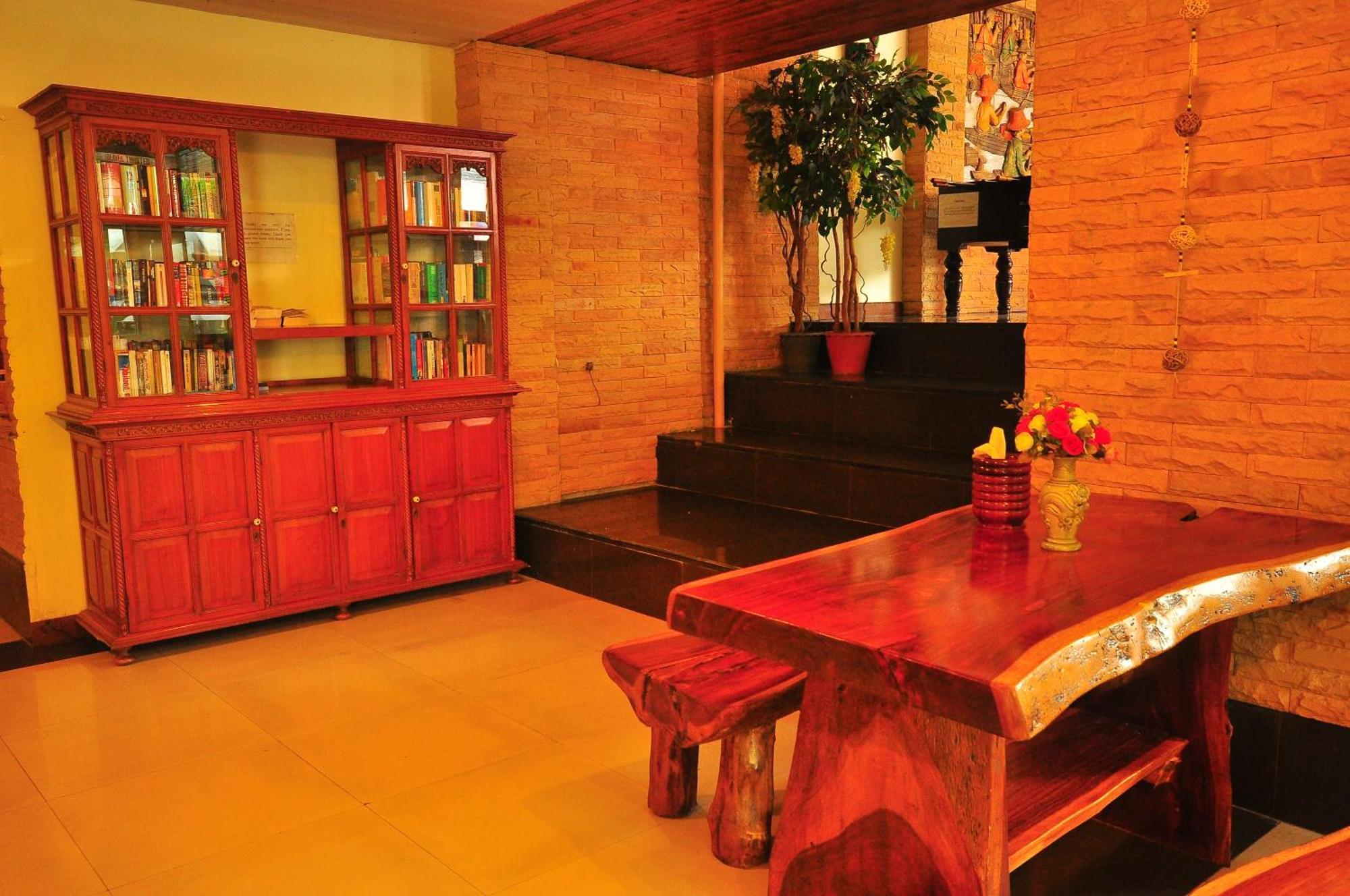 Sathorn Saint View Serviced בנגקוק