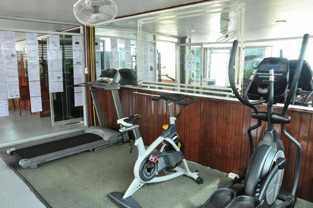 מלון דירות Sathorn Saint View Serviced